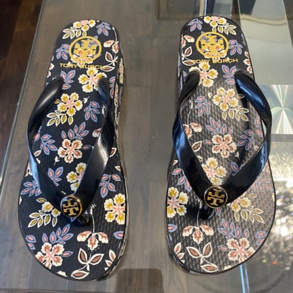 TORY BURCH SANDALS-SIZE 7 - Picture 4 of 4